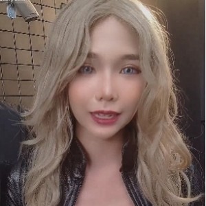 精选：Onlyfans嫩妹MiniChu85V19.2G